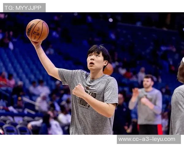 媒体人呼吁开拓者让杨瀚森重返G联赛锻炼提升球技 媒体人呼吁开拓者让杨瀚森重返G联赛锻炼提升球技